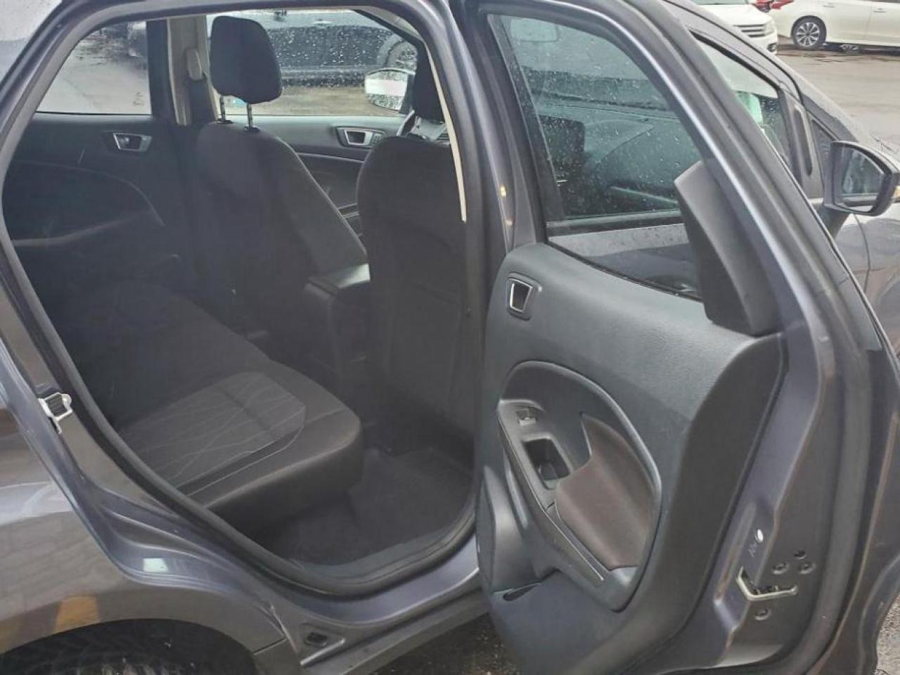 2018 Ford EcoSport SE 4WD - Photo #20