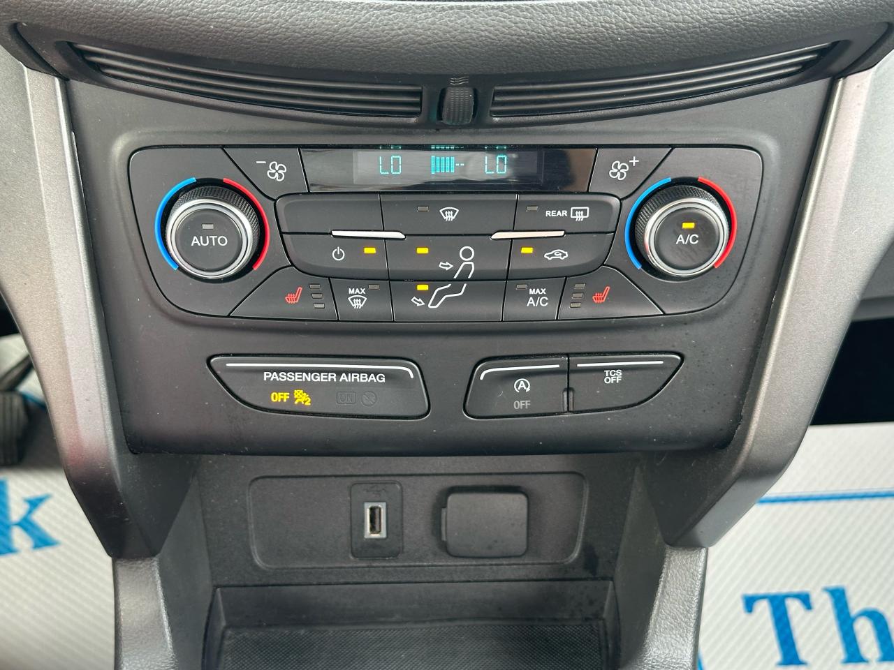 2017 Ford Escape SE - Photo #18
