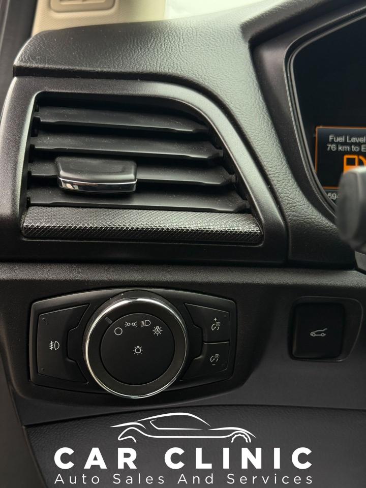 2018 Ford Fusion SE - Photo #15