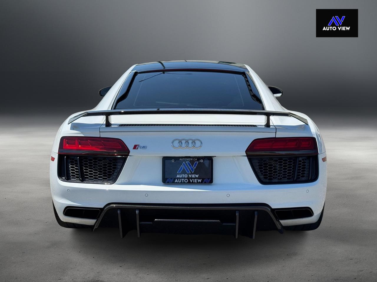 2017 Audi R8 V10 Plus **LE MANS EDITION** - Photo #6