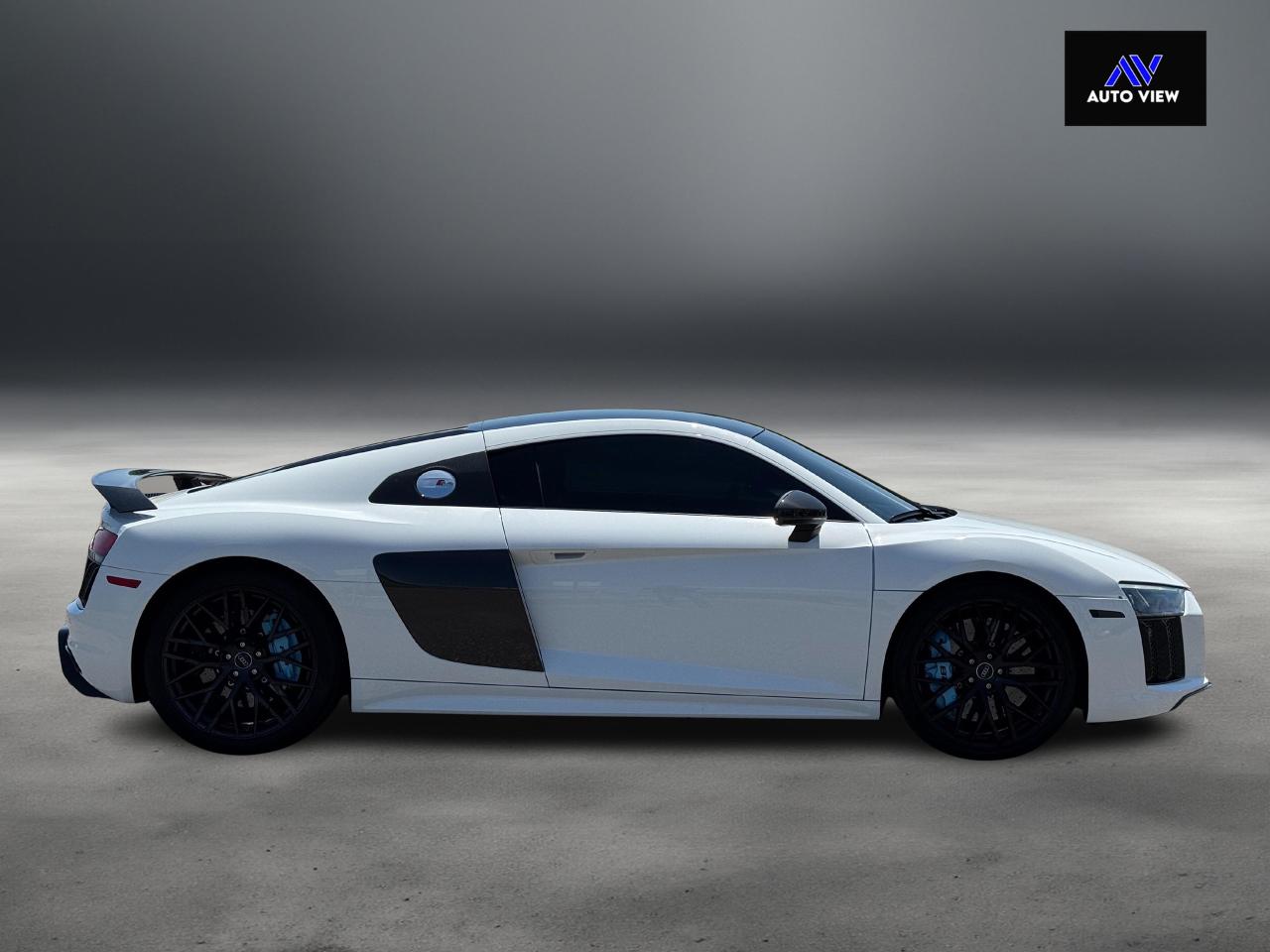 2017 Audi R8 V10 Plus **LE MANS EDITION** - Photo #4
