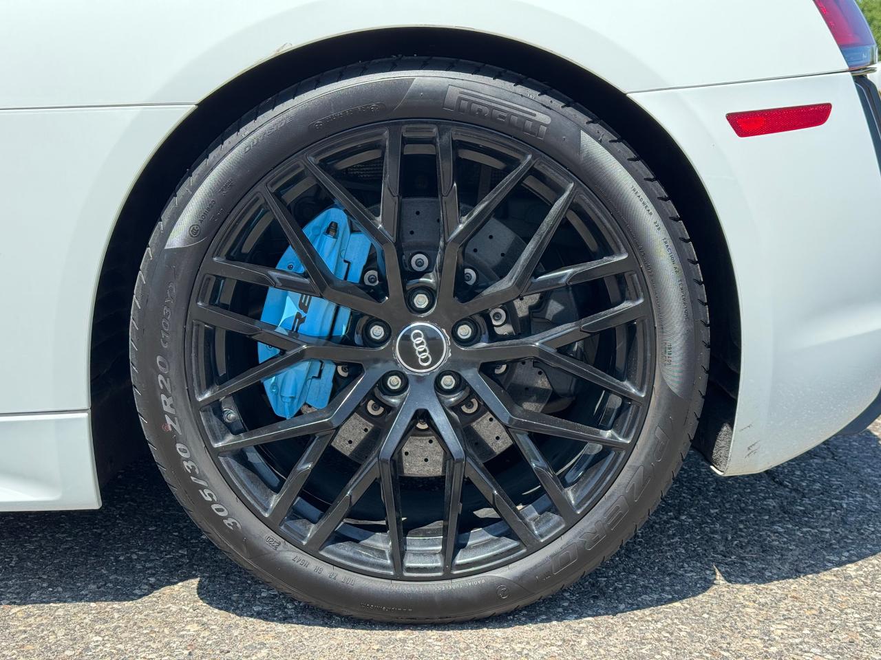 2017 Audi R8 V10 Plus **LE MANS EDITION** - Photo #18