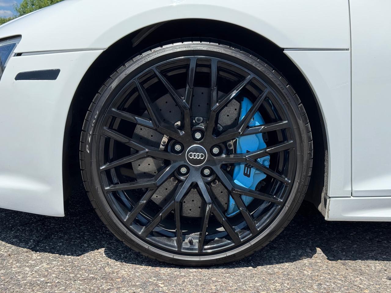 2017 Audi R8 V10 Plus **LE MANS EDITION** - Photo #19