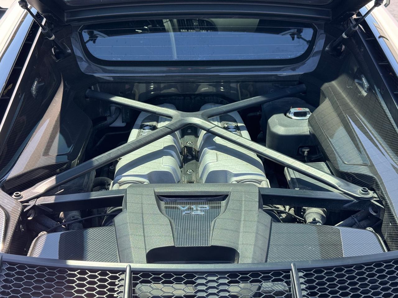 2017 Audi R8 V10 Plus **LE MANS EDITION** - Photo #37