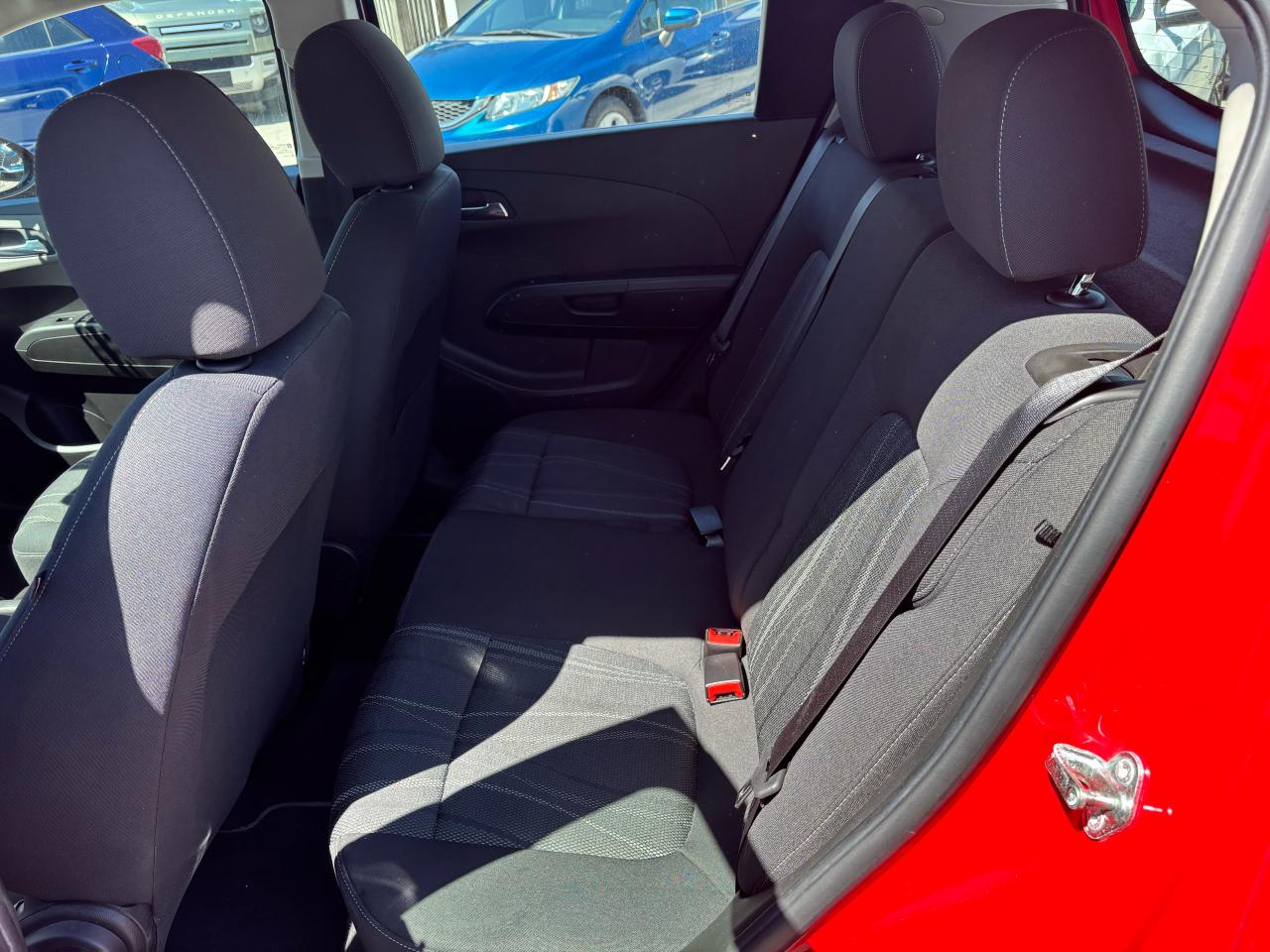2016 Chevrolet Sonic LT, Hatchback, Remote Starter, Back-up-Camera - Photo #7