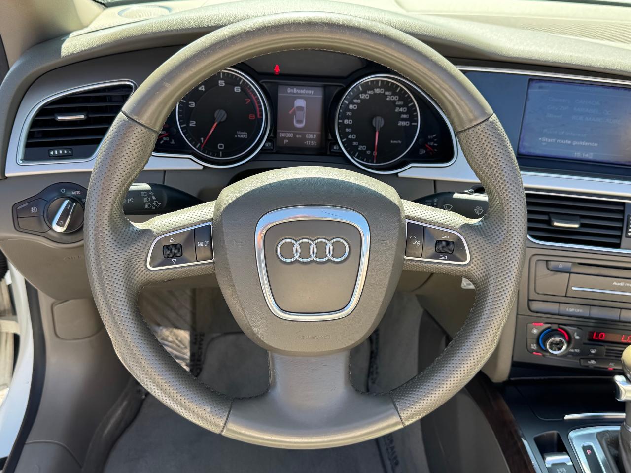 2010 Audi A5 CABRIOLET **CLEAN CARFAX**WELL SERVICED** - Photo #21