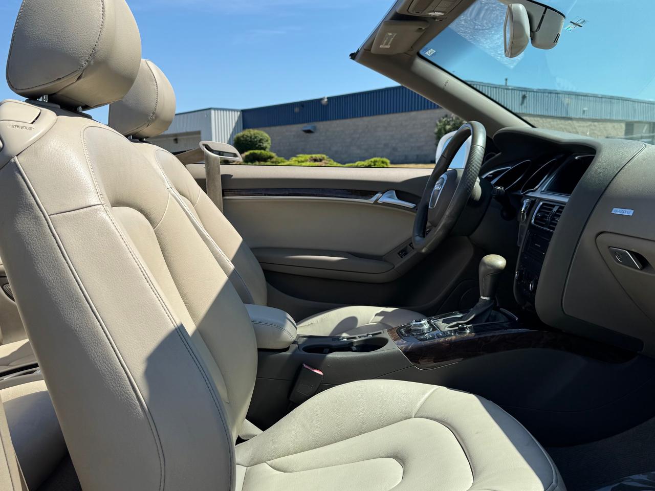 2010 Audi A5 CABRIOLET **CLEAN CARFAX**WELL SERVICED** - Photo #31