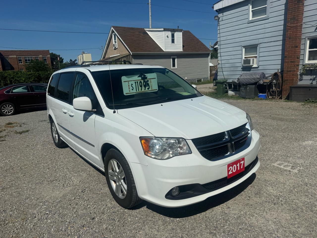 2017 Dodge Grand Caravan Crew Plus - Photo #2