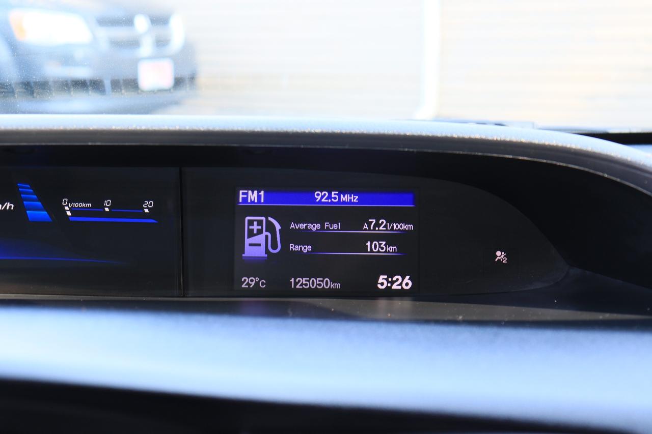 2015 Honda Civic LX | 5 Speed | Cold AC | Reverse Cam | Alloys ++ Photo18