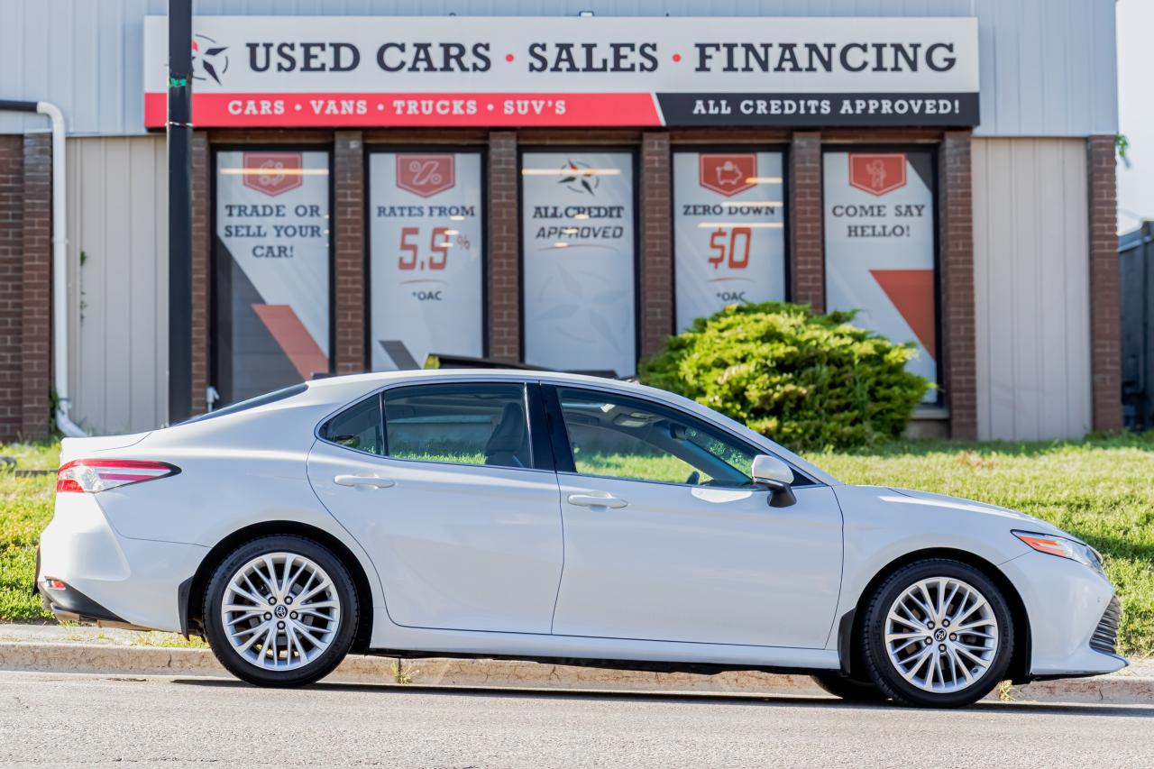 Used 2018 Toyota Camry XLE | Leather | Pano Roof | Cam | CarPlay | BSM++ for sale in Oshawa, ON