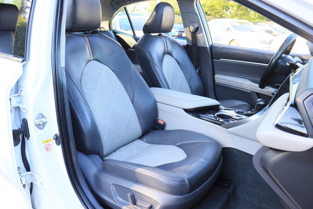 2018 Toyota Camry XLE | Leather | Pano Roof | Cam | CarPlay | BSM++ Photo72
