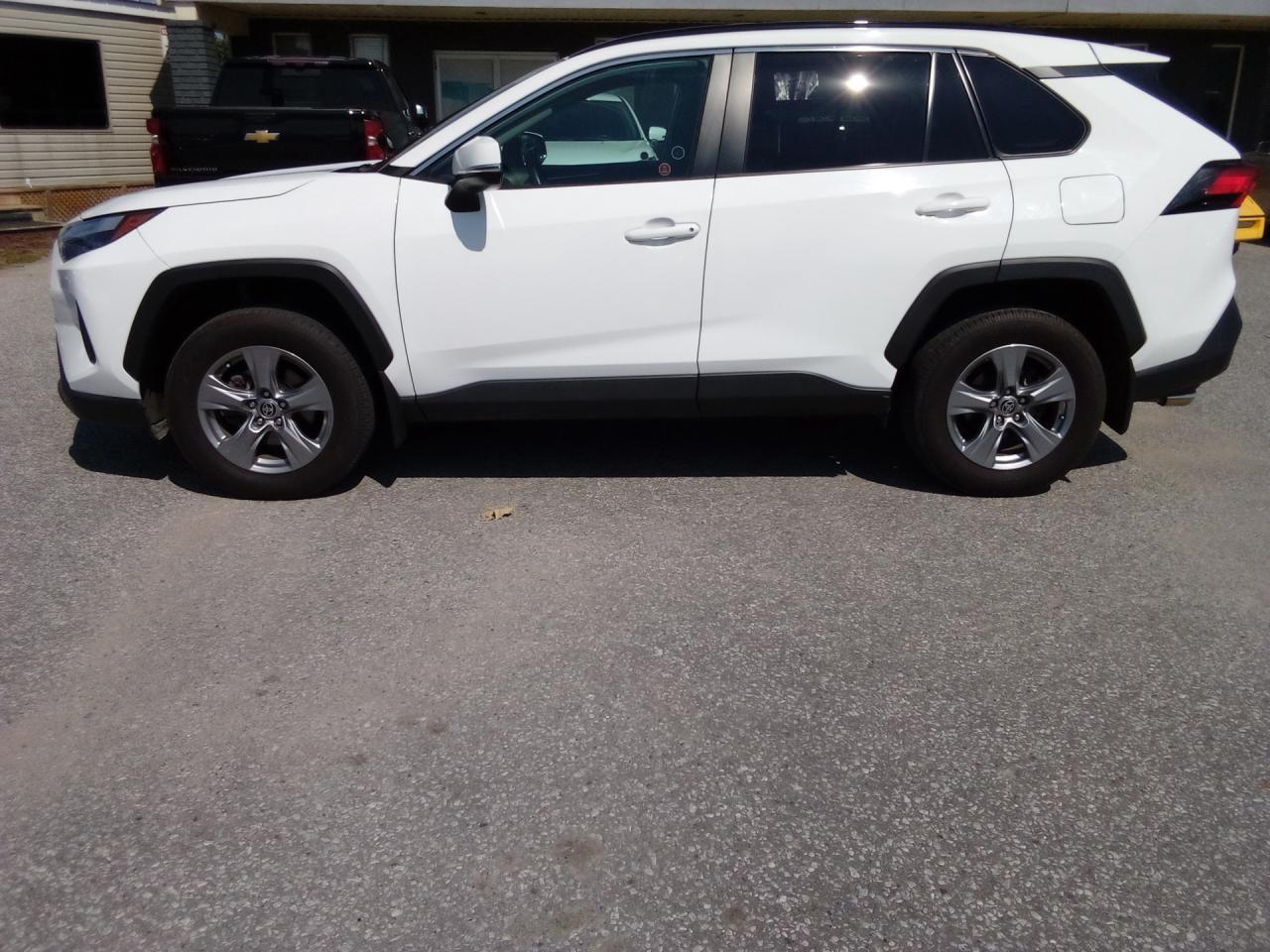 2022 Toyota RAV4 XLE AWD