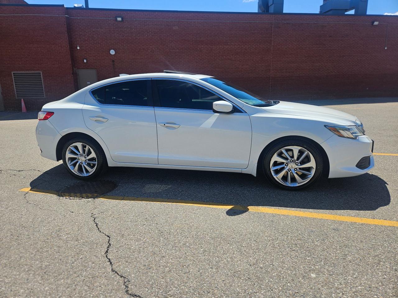 2018 Acura ILX PREMIUM - Photo #4