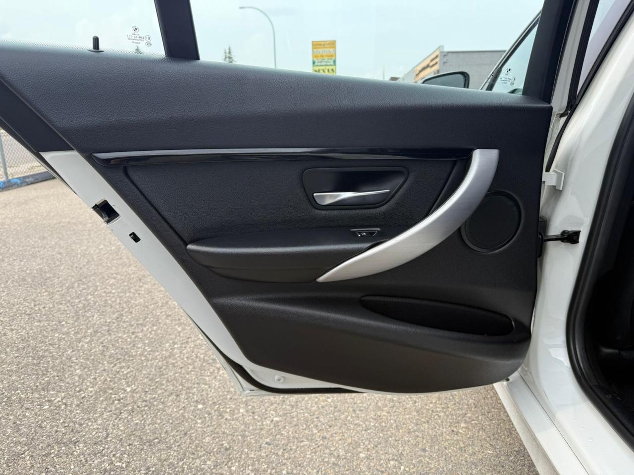 2018 BMW 3 Series 330i xDrive - Photo #11