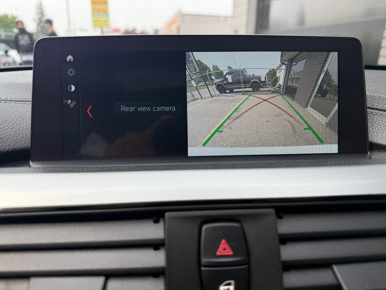 2018 BMW 3 Series 330i xDrive - Photo #21