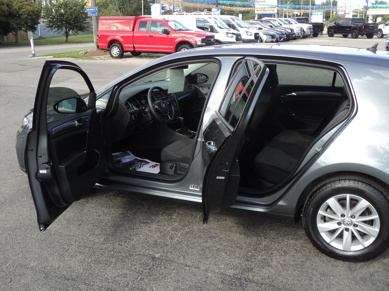2020 Volkswagen Golf Comfortline 5-door Auto 1.4L4cylGas HeatedSeats - Photo #10