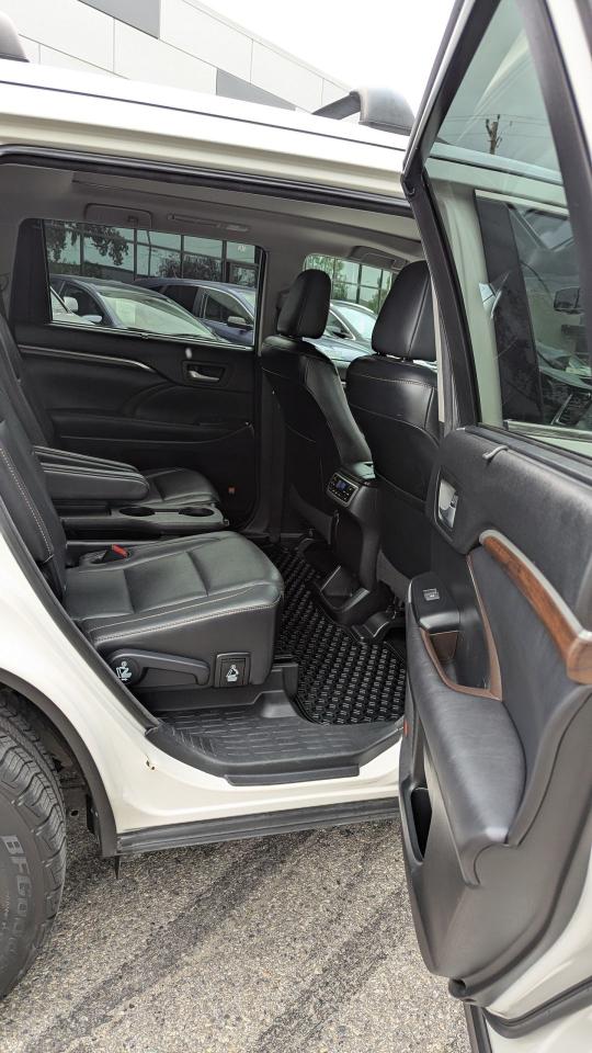 2016 Toyota Highlander LIMITED  - Photo #20