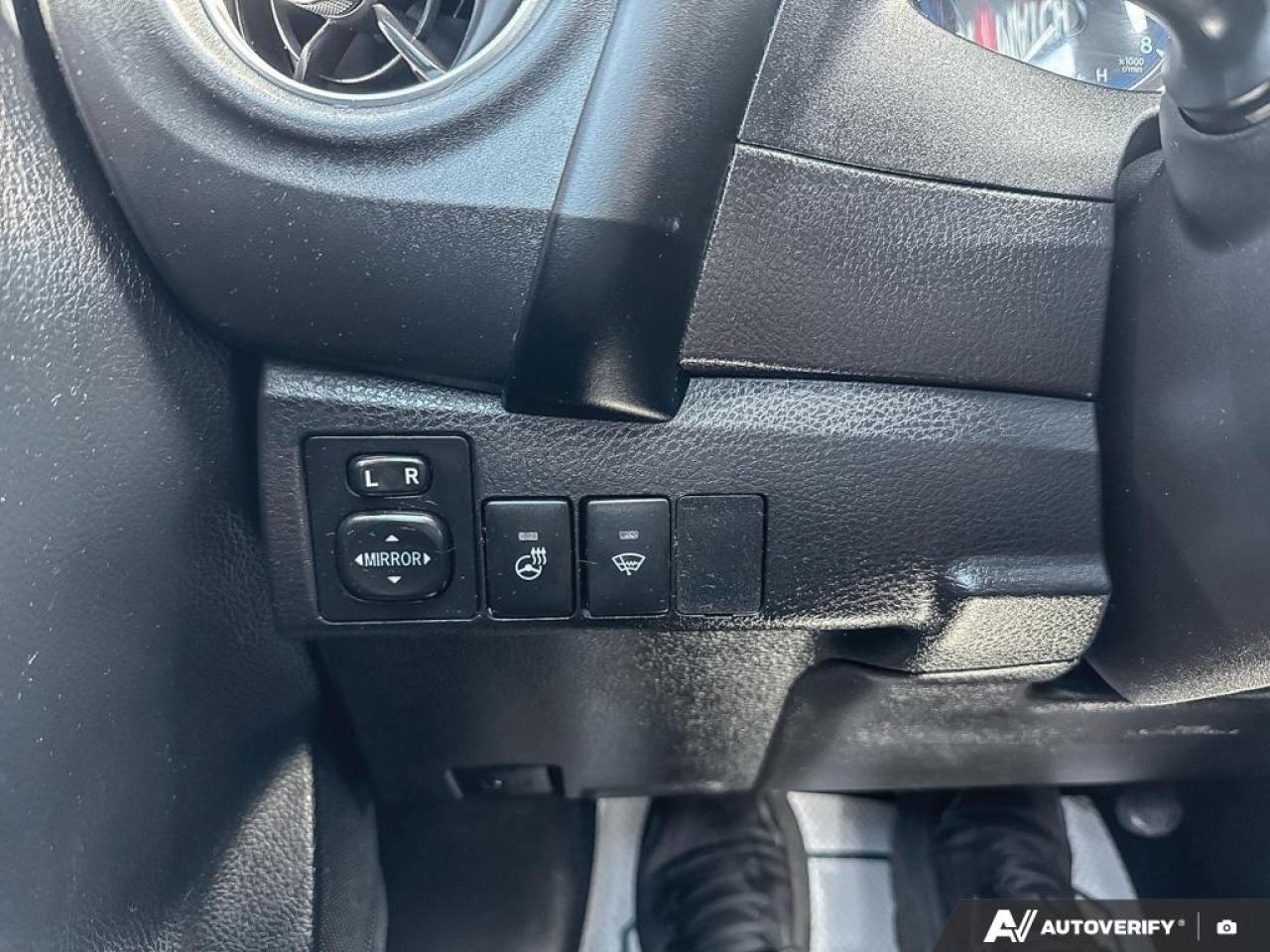 2019 Toyota Corolla XSE / NO ACCIDENTS / NAV / ROOF / LEATHER / AUTO - Photo #14