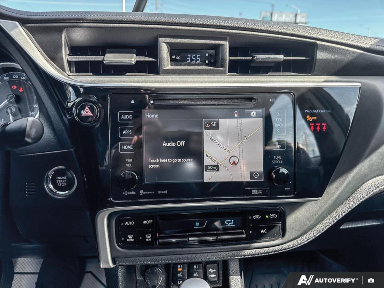 2019 Toyota Corolla XSE / NO ACCIDENTS / NAV / ROOF / LEATHER / AUTO - Photo #15