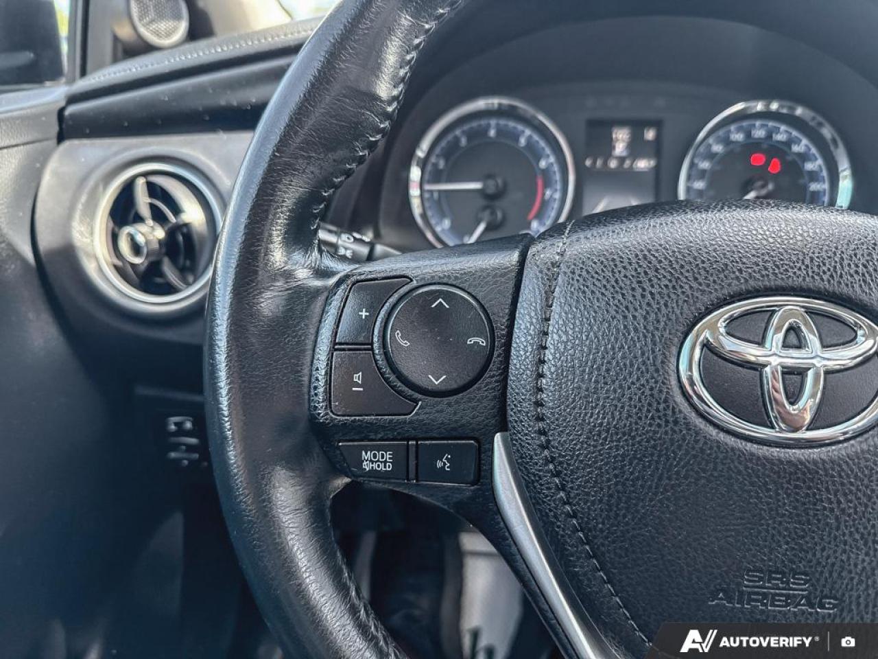 2019 Toyota Corolla XSE / NO ACCIDENTS / NAV / ROOF / LEATHER / AUTO - Photo #20