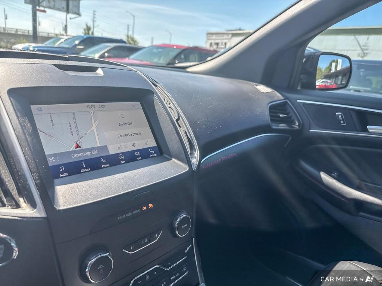 2020 Ford Edge ST LINE/ NO ACCIDENTS / NAV / ROOF / LEATHER / AWD - Photo #23