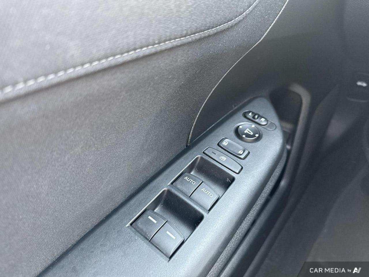 2018 Honda Civic EX / NO ACCIDENTS / ROOF / LANE ASSIST / HTD SEATS - Photo #14