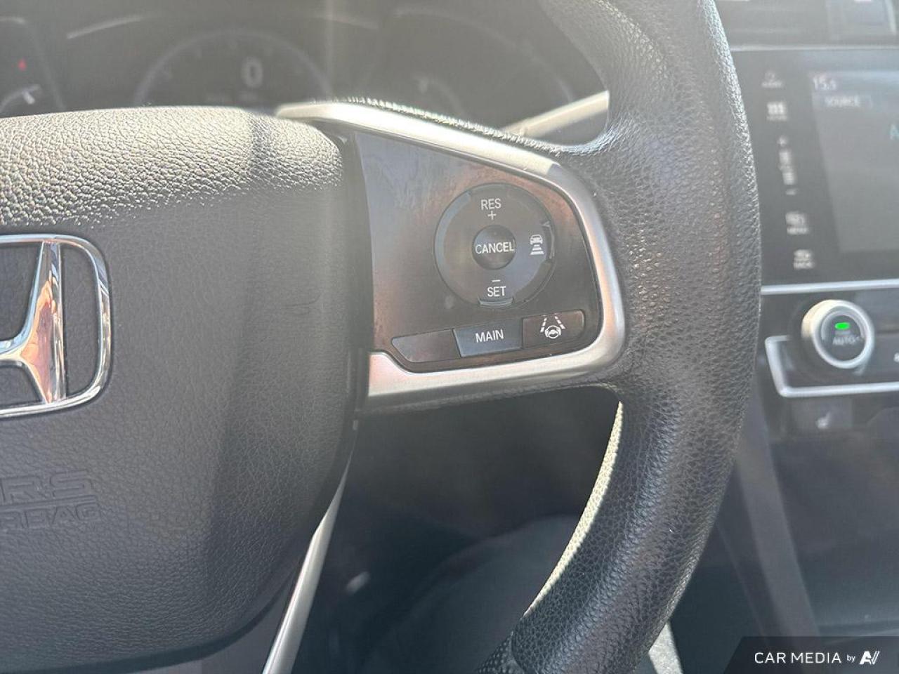 2018 Honda Civic EX / NO ACCIDENTS / ROOF / LANE ASSIST / HTD SEATS - Photo #13