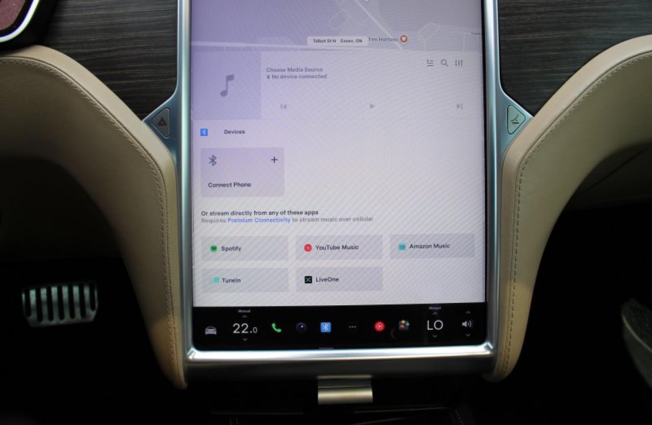 2015 Tesla Model S S 90D*AWD*Electric*Heated Leather*Moon Roof*BT - Photo #23