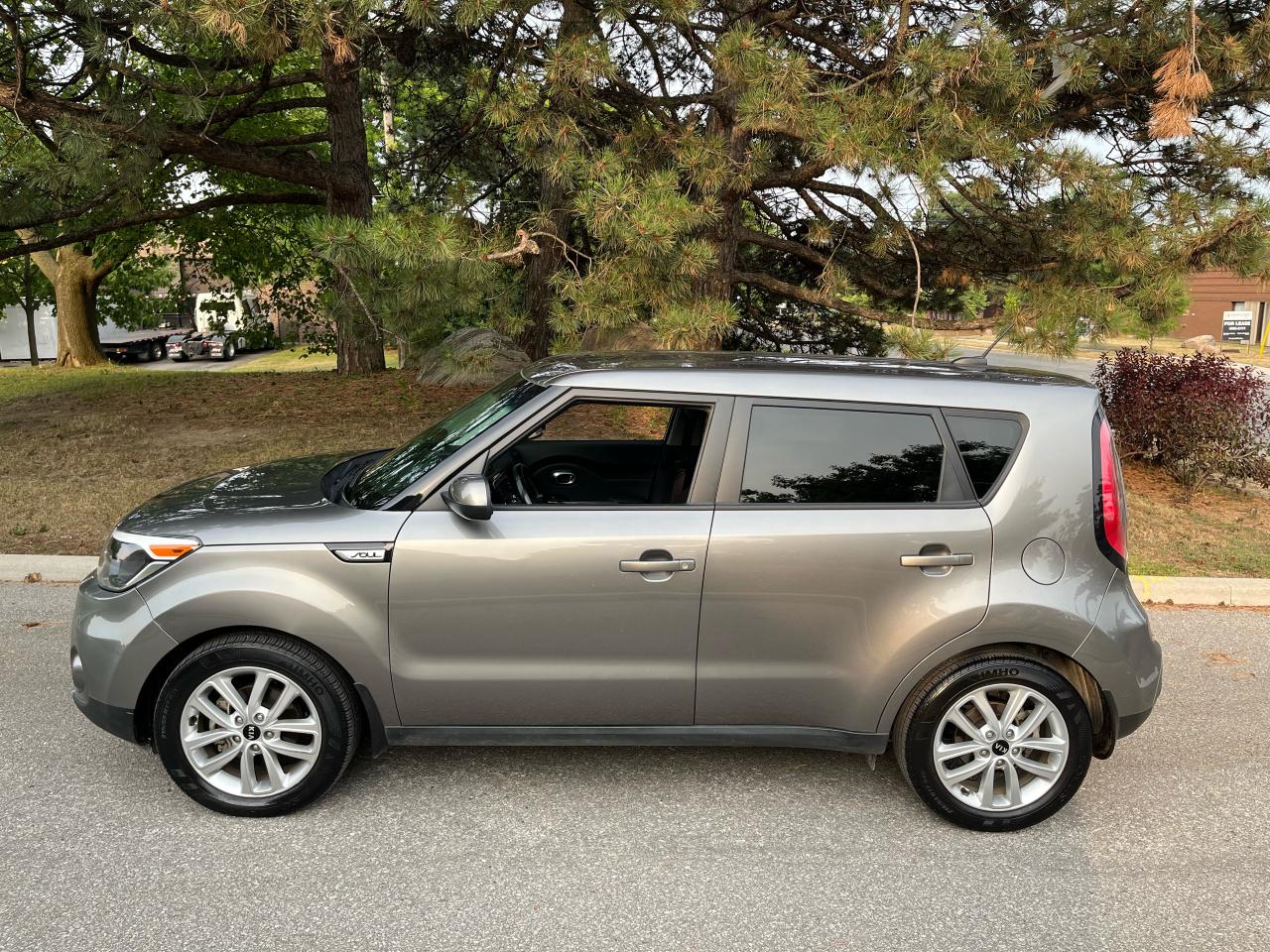 2018 Kia Soul EX-YES,.....ONLY 38,192KMS!! SENIOR OWNER! Photo3
