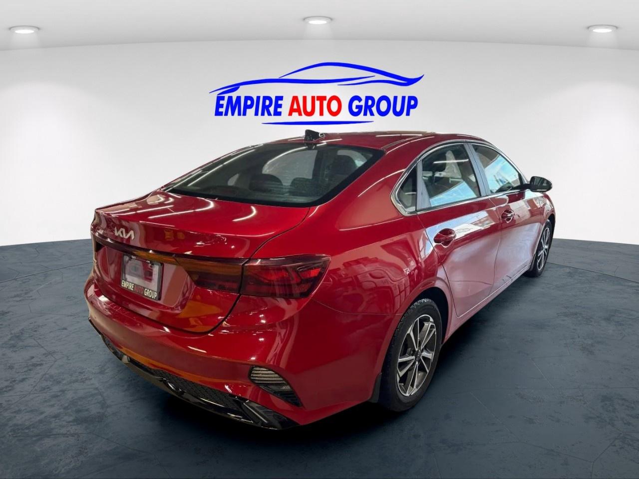 2022 Kia Forte LXS Photo4