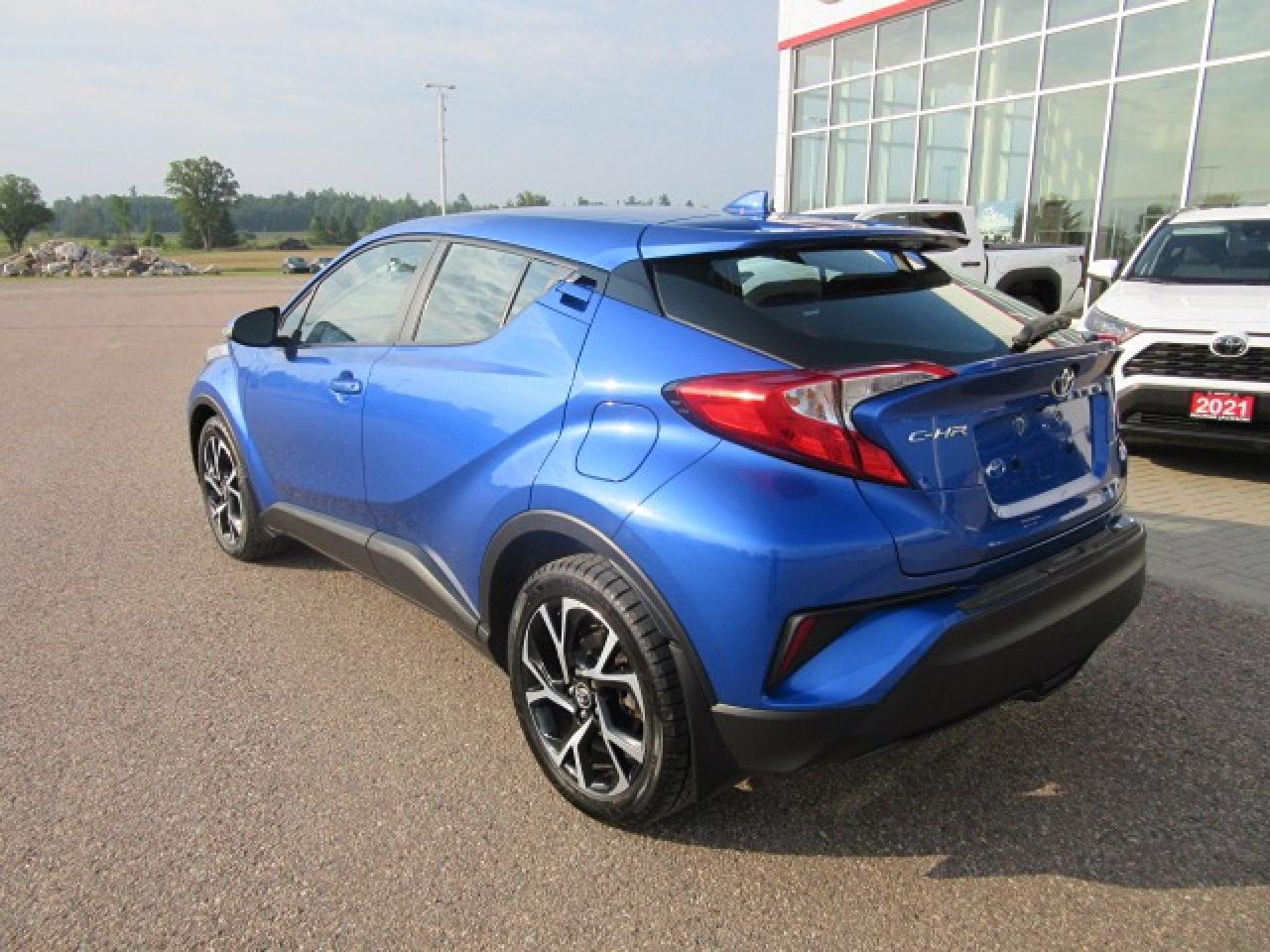 2018 Toyota C-HR XLE Photo