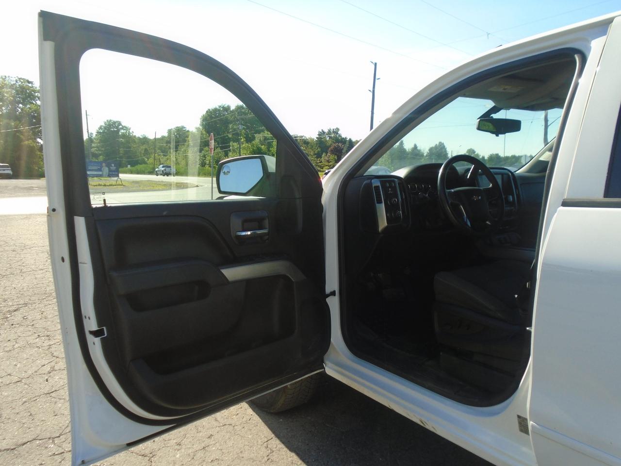 2015 Chevrolet Silverado 1500 4WD Crew Cab 153.0  LT w-2LT - Photo #8