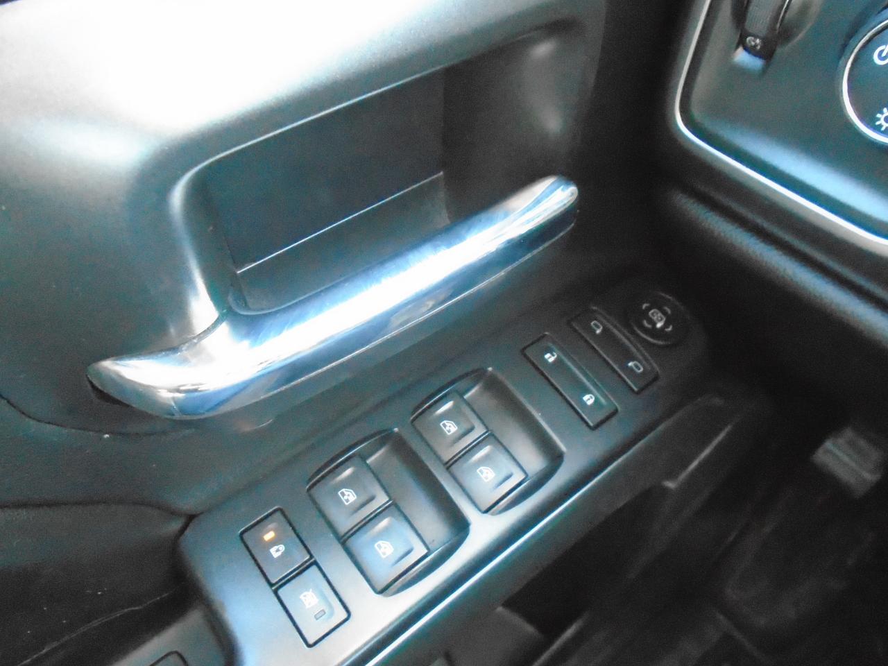 2015 Chevrolet Silverado 1500 4WD Crew Cab 153.0  LT w-2LT - Photo #18