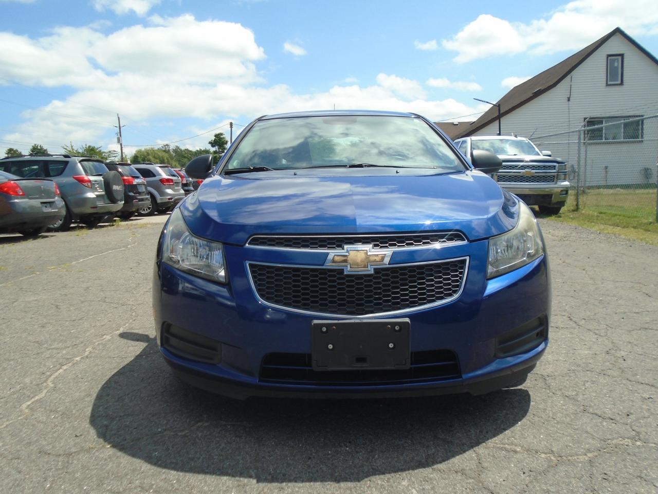 2013 Chevrolet Cruze 4dr Sdn LS w-1SB - Photo #2