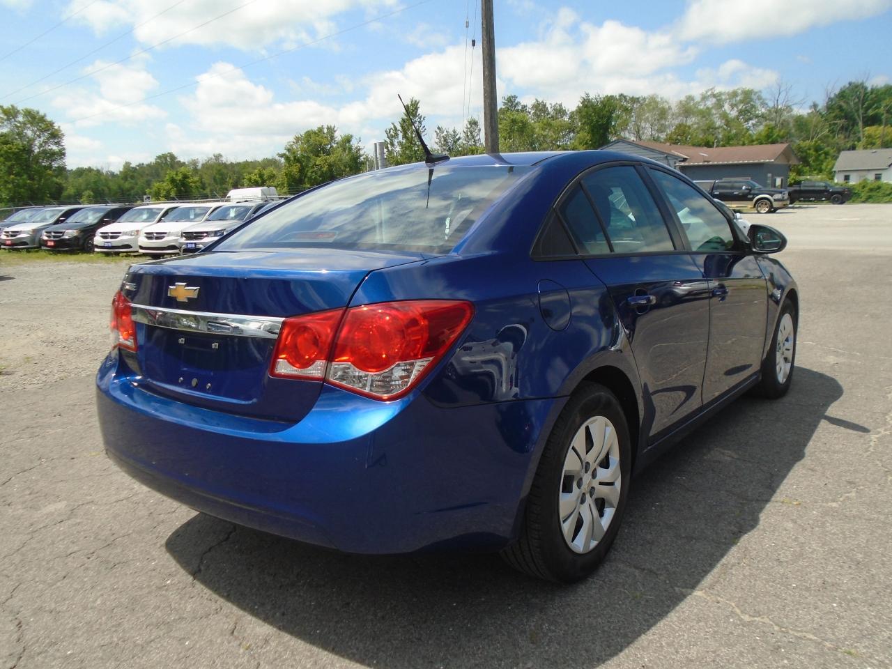 2013 Chevrolet Cruze 4dr Sdn LS w-1SB - Photo #6