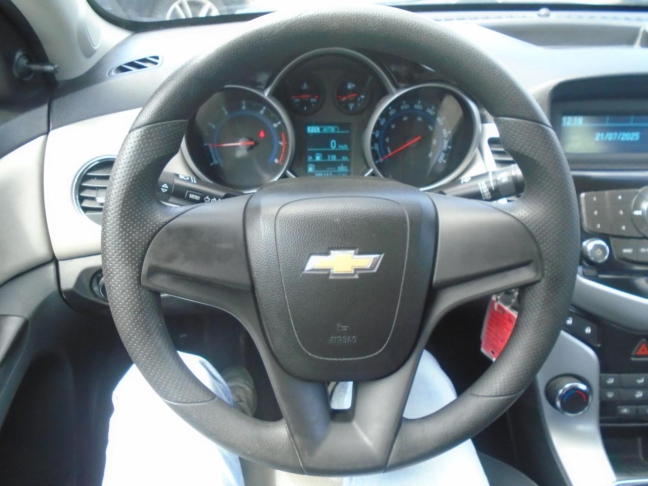 2013 Chevrolet Cruze 4dr Sdn LS w-1SB - Photo #15