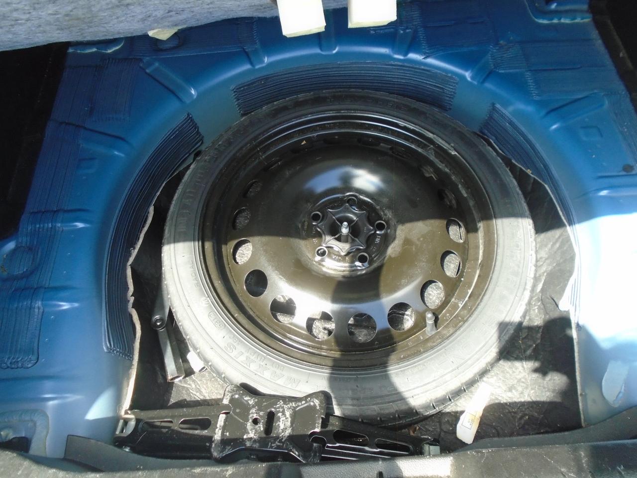 2013 Chevrolet Cruze 4dr Sdn LS w-1SB - Photo #24