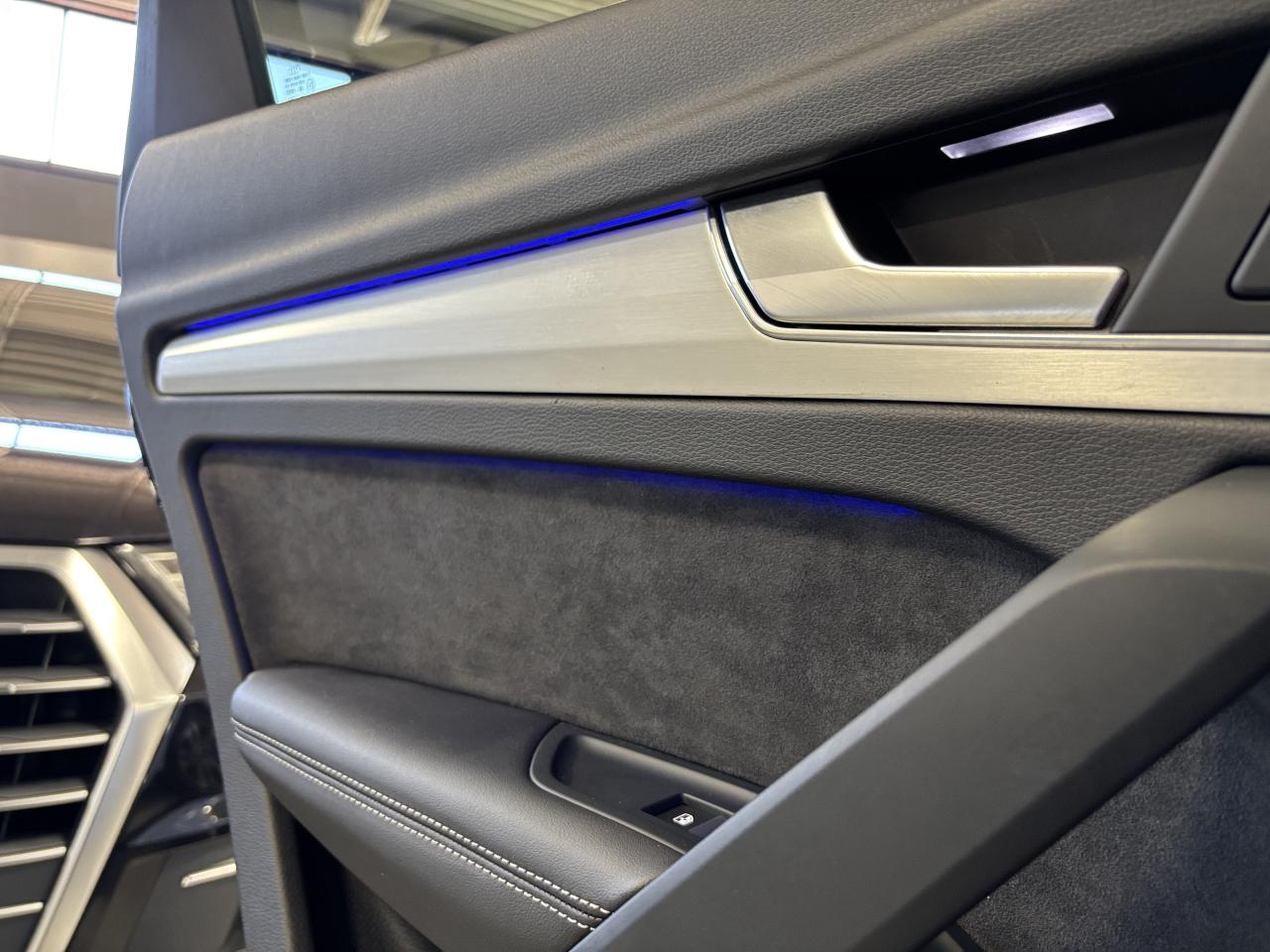 2018 Audi SQ5 Technik|V6T|QUATTRO|TIPTRONIC|NAV|AMBIENT|PANOROOF - Photo #9