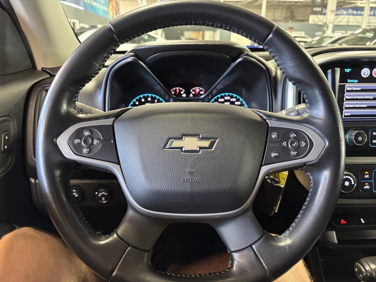 2017 Chevrolet Colorado LT 4WD|CREW|BACKCAM|TONNEAUCOVER|BEDLINER|STEPS|++ - Photo #25