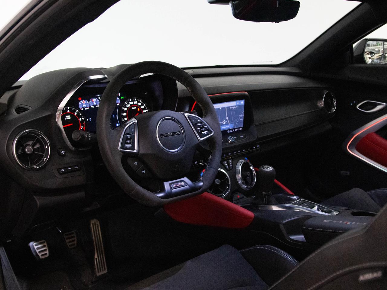 2022 Chevrolet Camaro 2SS | 1LE PKG| MANUAL| ROLL CAGE | RECARO |20"RIM Photo