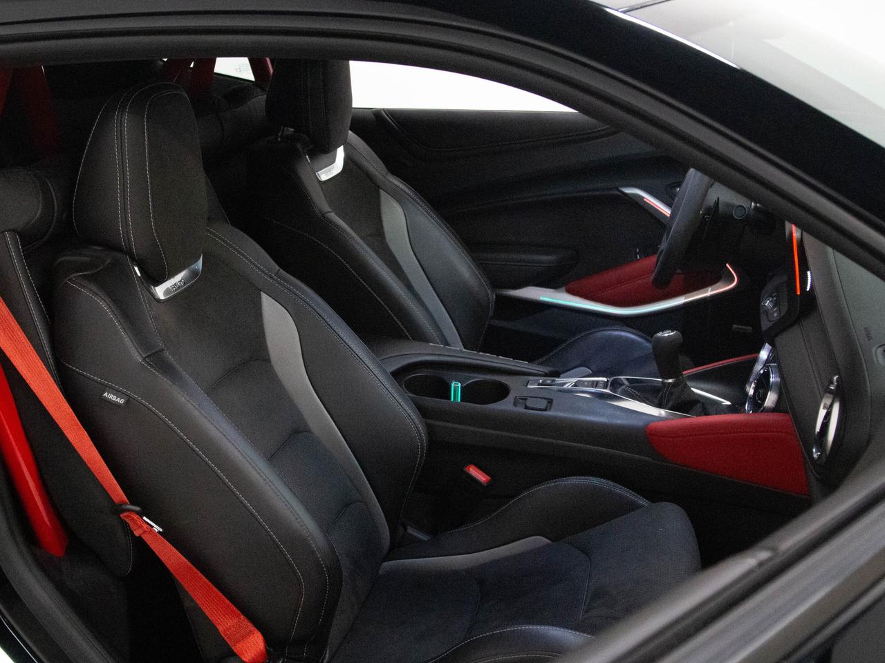 2022 Chevrolet Camaro 2SS | 1LE PKG| MANUAL| ROLL CAGE | RECARO |20"RIM Photo