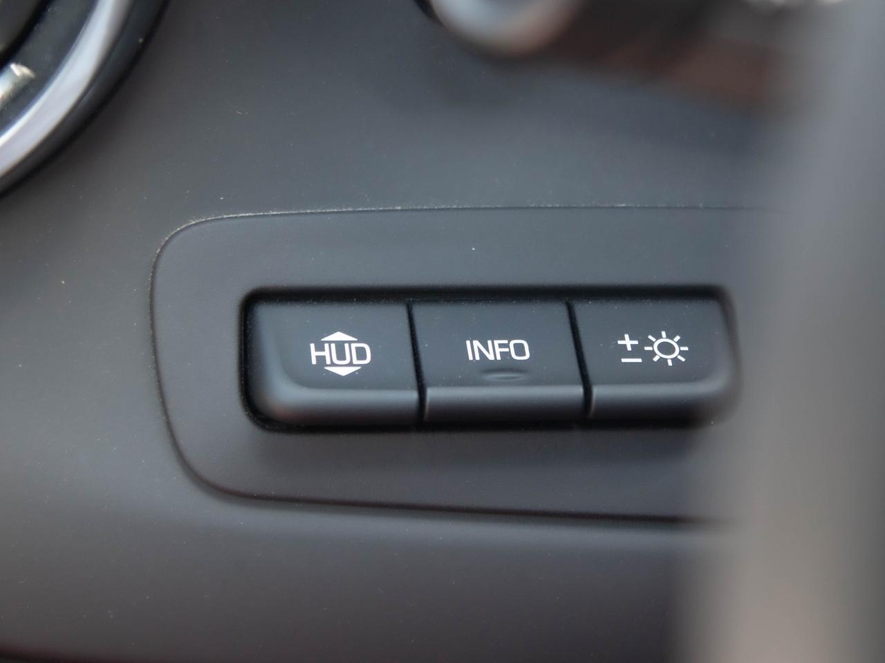 2022 Chevrolet Camaro 2SS | 1LE PKG| MANUAL| ROLL CAGE | RECARO |20"RIM Photo