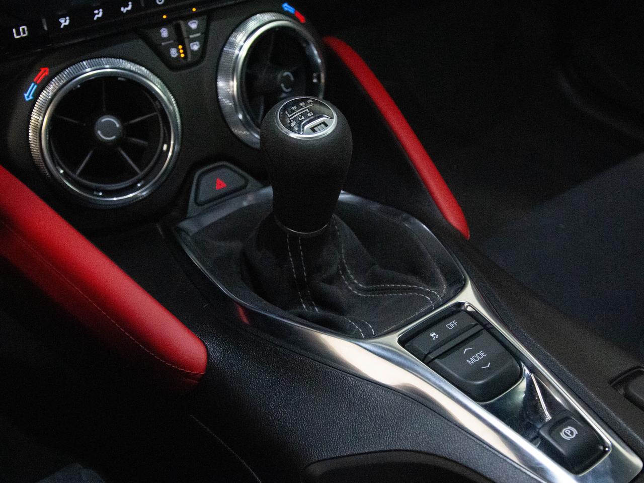 2022 Chevrolet Camaro 2SS | 1LE PKG| MANUAL| ROLL CAGE | RECARO |20"RIM Photo