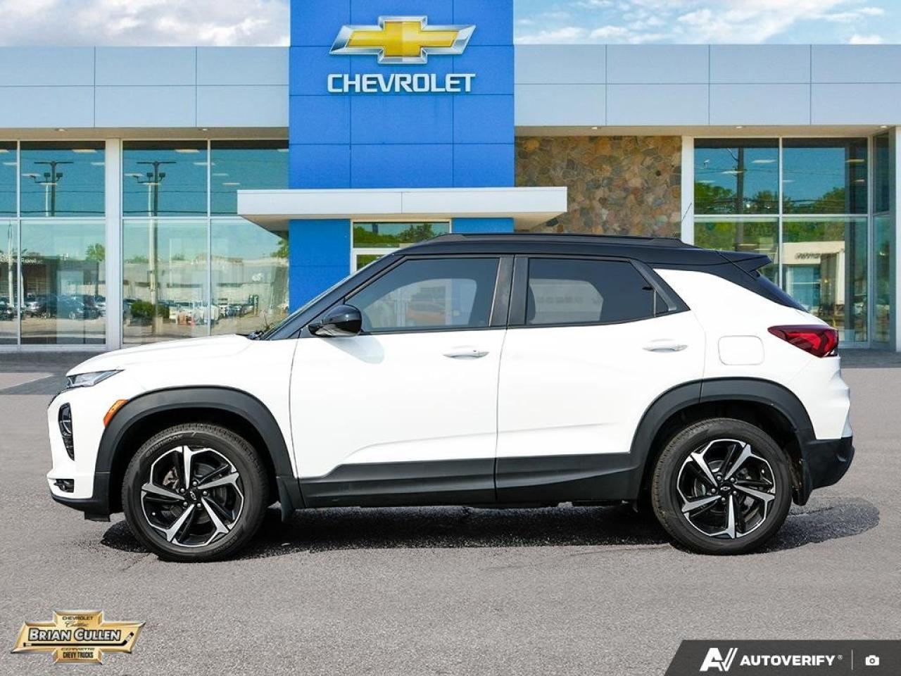 2022 Chevrolet TrailBlazer RS AWD 4dr RS Photo2