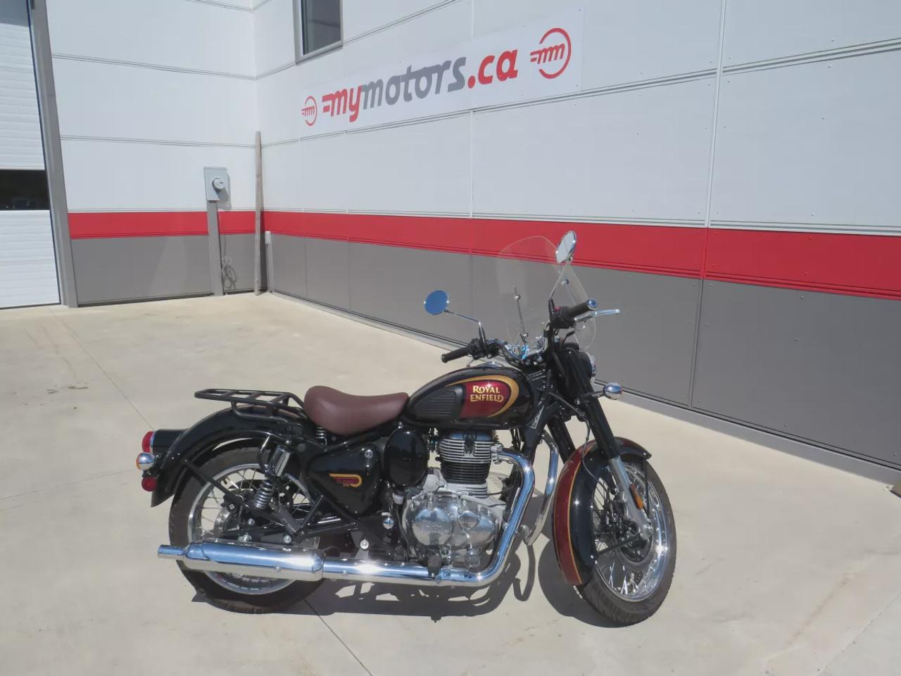 2022 ROYAL Enfield 350 Classic  | Safety Certified | Low Km | Almost New | Single Cylinder | Second Passenger Seat | Heal Toe Shifter | USB Charger Photo