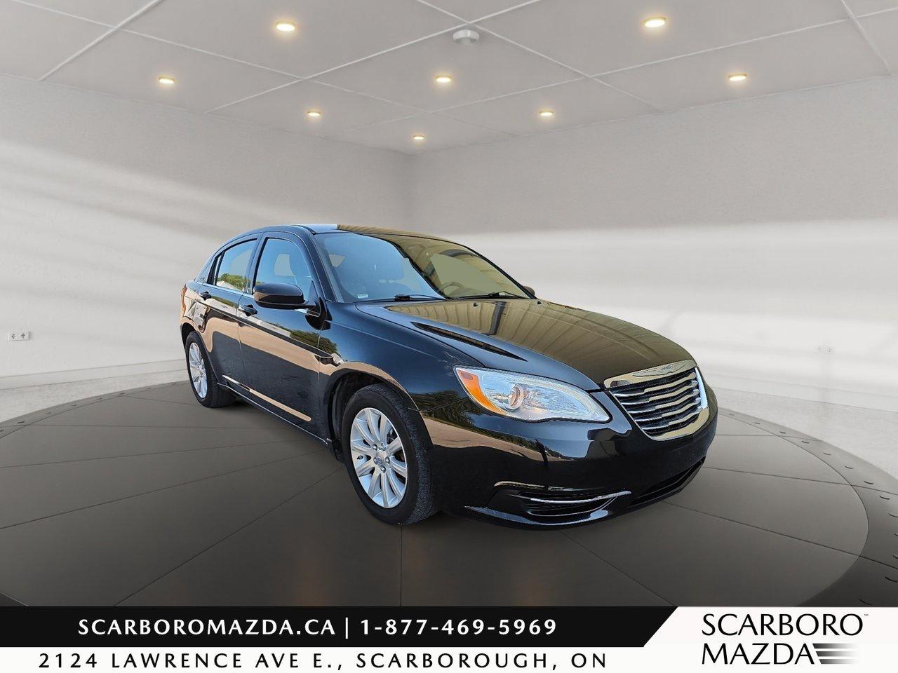 Used 2014 Chrysler 200 LX|CLEAN CARFAX |1 OWNER for sale in Scarborough, ON