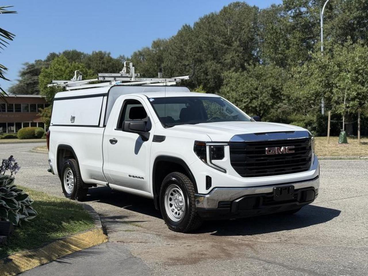 Used 2022 GMC Sierra 1500 2WD with Service Canopy for sale in Burnaby, BC