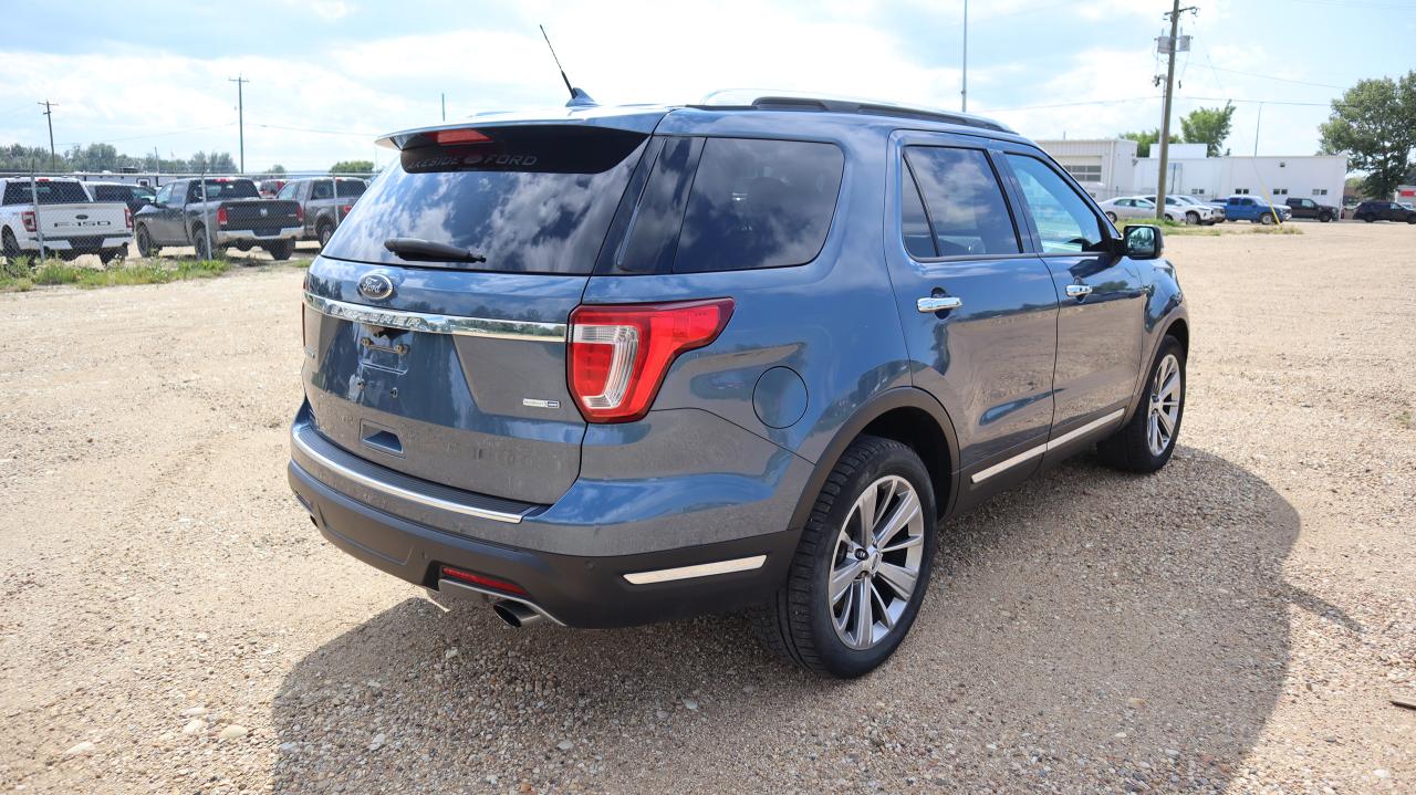 2019 Ford Explorer LIMITED Photo4