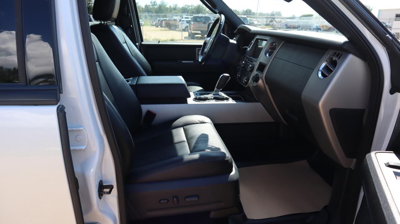 2017 Ford Expedition Limited  Photo5