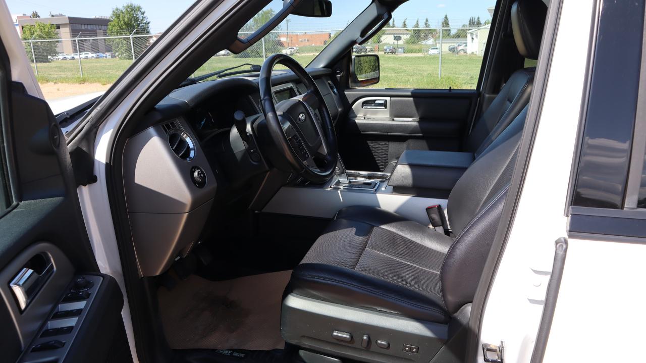 2017 Ford Expedition Limited  Photo5